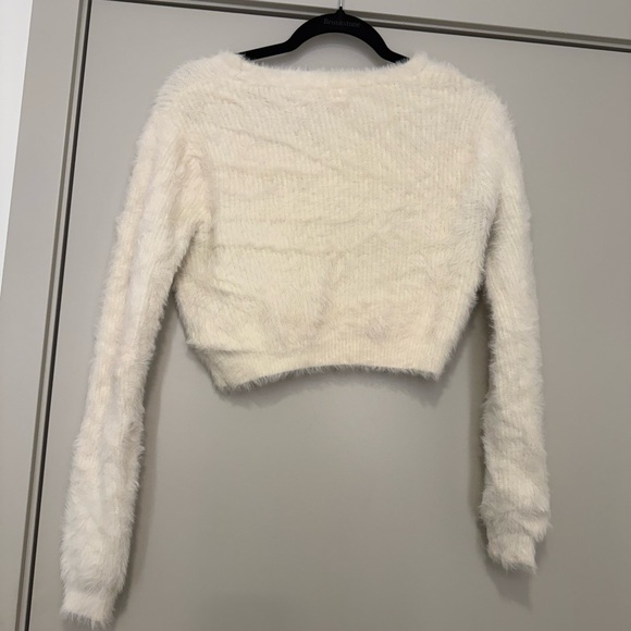 Fuzzy Cream Cropped Sweater - Picture 2 of 4